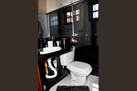 Casa para alugar com 230m², 3 quartos e 5 vagasDetalhe - Banheiro Social