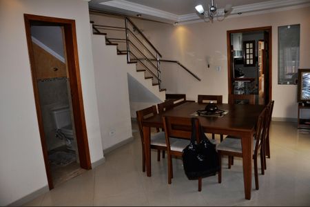 Casa para alugar com 230m², 3 quartos e 5 vagasDetalhe - Sala de Jantar