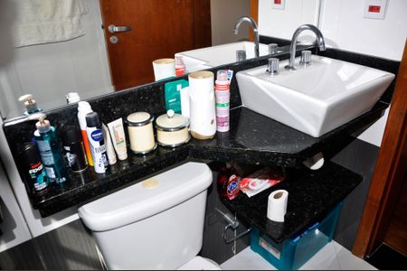 Casa para alugar com 230m², 3 quartos e 5 vagasDetalhe - Suíte