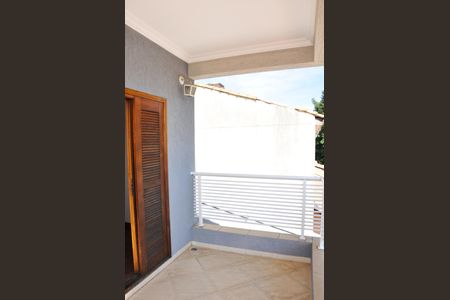 Casa para alugar com 230m², 3 quartos e 5 vagasDetalhe - Varanda