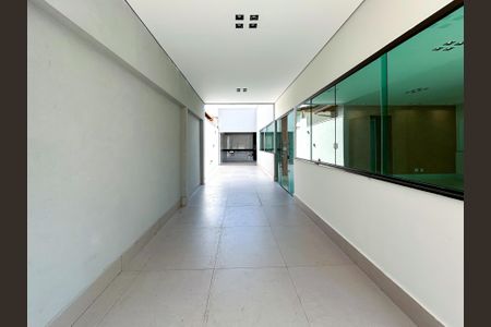 Casa à venda com 290m², 3 quartos e 4 vagasÁrea comum