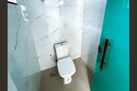 Casa à venda com 290m², 3 quartos e 4 vagasBanheiro de Serviço