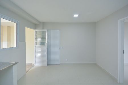Kitnet/Studio para alugar com 1 quarto, 30m² em Jardim Anhanguera, São Paulo