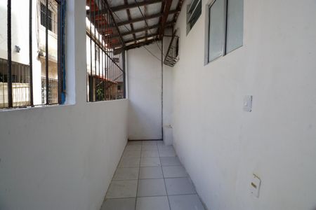 Varanda de kitnet/studio para alugar com 1 quarto, 35m² em Brotas, Salvador
