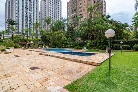 Apartamento à venda com 130m², 3 quartos e 1 vaga Apartamento à venda com 130m², 3 quartos e 1 vagaÁrea comum