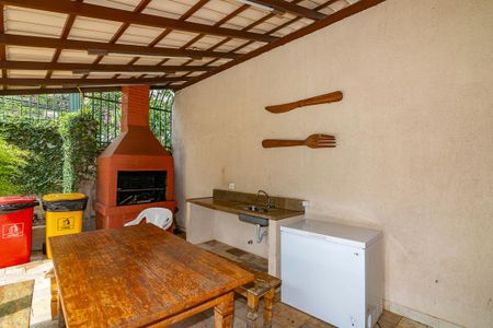 Apartamento à venda com 130m², 3 quartos e 1 vaga Apartamento à venda com 130m², 3 quartos e 1 vagaÁrea comum