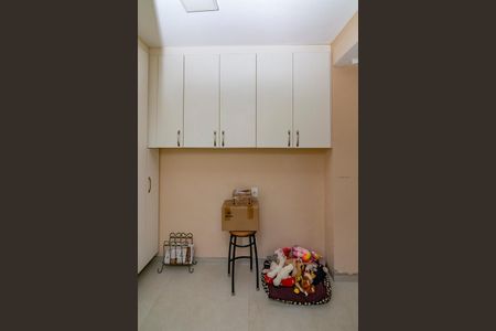 Apartamento à venda com 130m², 3 quartos e 1 vaga Apartamento à venda com 130m², 3 quartos e 1 vagaQuarto de Serviço