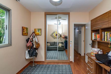 Apartamento à venda com 130m², 3 quartos e 1 vaga Apartamento à venda com 130m², 3 quartos e 1 vagaQuarto 2