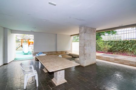 Apartamento à venda com 130m², 3 quartos e 1 vaga Apartamento à venda com 130m², 3 quartos e 1 vagaÁrea comum