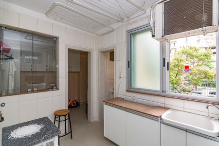 Apartamento à venda com 130m², 3 quartos e 1 vaga Apartamento à venda com 130m², 3 quartos e 1 vagaÁrea de Serviço