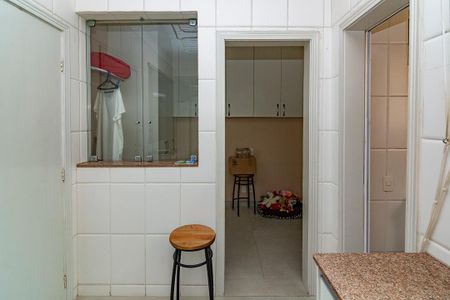 Apartamento à venda com 130m², 3 quartos e 1 vaga Apartamento à venda com 130m², 3 quartos e 1 vagaQuarto de Serviço