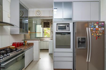 Apartamento à venda com 130m², 3 quartos e 1 vaga Apartamento à venda com 130m², 3 quartos e 1 vagaCozinha