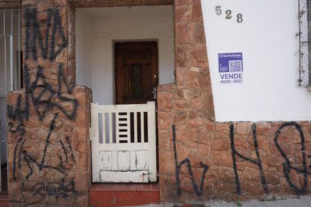 Casa à venda com 93m², 2 quartos e sem vagaFachada