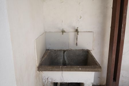 Casa à venda com 93m², 2 quartos e sem vagaQuintal