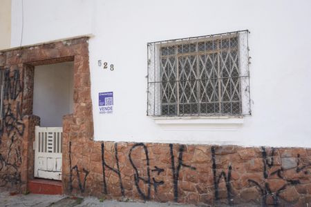 Casa à venda com 93m², 2 quartos e sem vagaFachada