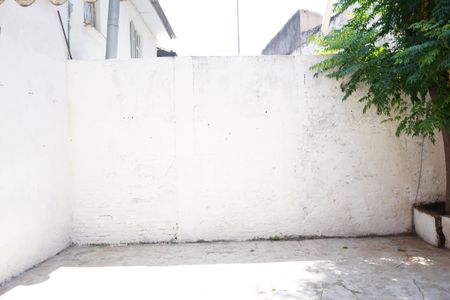 Casa à venda com 93m², 2 quartos e sem vagaQuintal