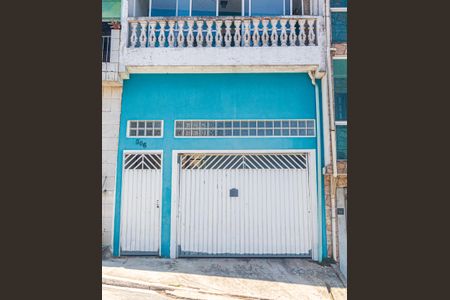 Casa para alugar com 100m², 2 quartos e 1 vagaFachada