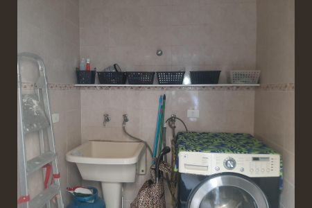 Casa para alugar com 135m², 3 quartos e 2 vagas Casa para alugar com 135m², 3 quartos e 2 vagasÁrea de serviço