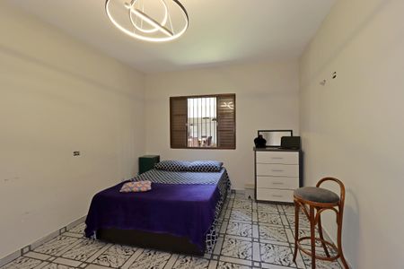 Suíte 1 de casa para alugar com 5 quartos, 310m² em Vila Pires, Santo André