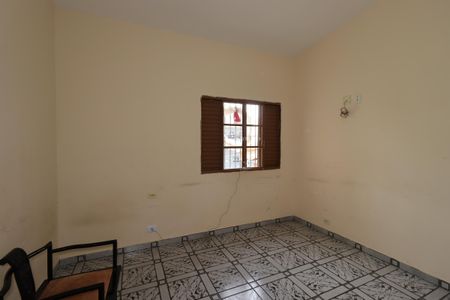 Casa à venda com 310m², 5 quartos e 7 vagasQuarto 2