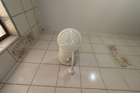 Casa à venda com 310m², 5 quartos e 7 vagasBanheiro da Suíte 2 - Chuveiro