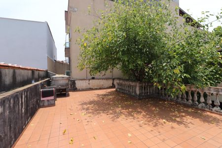 Casa à venda com 310m², 5 quartos e 7 vagasQuintal