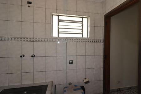 Casa à venda com 310m², 5 quartos e 7 vagasBanheiro da Suíte 1