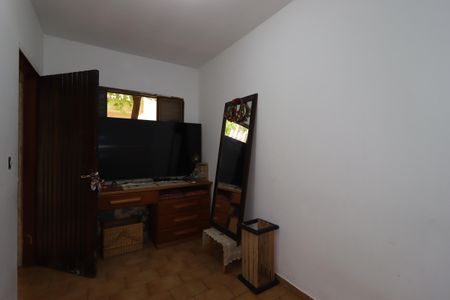 Casa à venda com 310m², 5 quartos e 7 vagasQuarto de Serviço