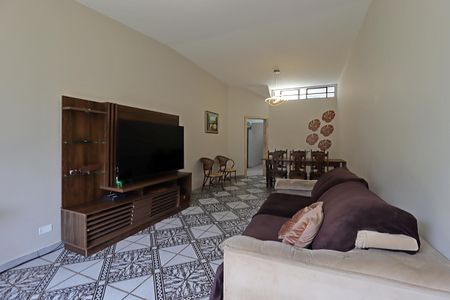 Sala de casa para alugar com 5 quartos, 310m² em Vila Pires, Santo André