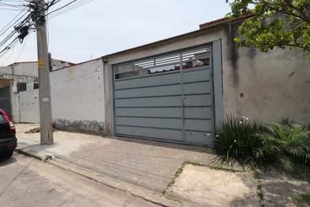 Casa à venda com 310m², 5 quartos e 7 vagasFachada