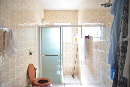 Casa à venda com 350m², 2 quartos e 5 vagasBanheiro Social