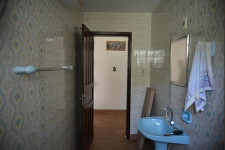 Casa à venda com 350m², 2 quartos e 5 vagasBanheiro Social