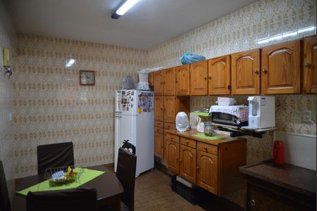 Casa à venda com 350m², 2 quartos e 5 vagasCozinha