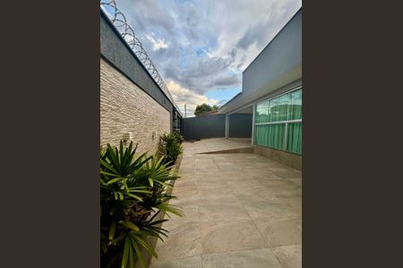 Casa para alugar com 420m², 3 quartos e 2 vagas Casa para alugar com 420m², 3 quartos e 2 vagasÁrea externa