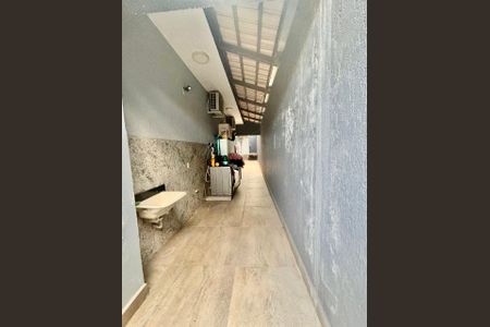 Casa para alugar com 420m², 3 quartos e 2 vagas Casa para alugar com 420m², 3 quartos e 2 vagasÁrea de serviço