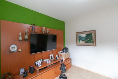 Casa para alugar com 360m², 3 quartos e 2 vagas