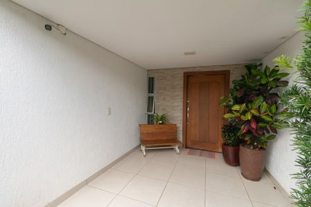 Casa para alugar com 360m², 3 quartos e 2 vagas