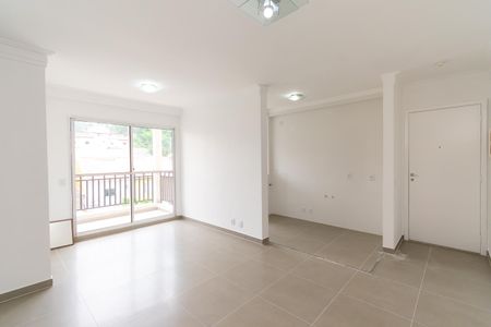 Sala de apartamento à venda com 3 quartos, 67m² em Sítio da Figueira, São Paulo