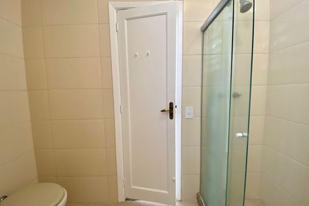 Apartamento à venda com 80m², 2 quartos e 1 vagaBanheiro Social