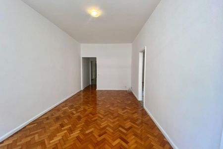 Apartamento à venda com 80m², 2 quartos e 1 vagaSala