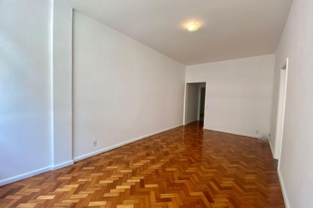 Apartamento à venda com 80m², 2 quartos e 1 vagaSala