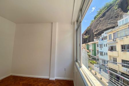 Apartamento à venda com 80m², 2 quartos e 1 vagaQuarto 2
