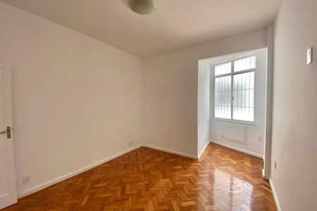 Apartamento à venda com 80m², 2 quartos e 1 vagaQuarto