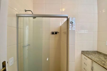 Apartamento à venda com 80m², 2 quartos e 1 vagaBanheiro Social