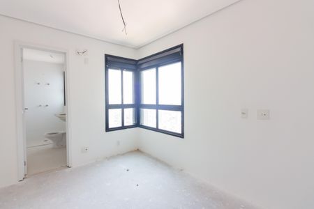 Apartamento à venda com 312m², 4 quartos e 5 vagasSuíte 1