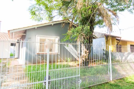 Casa para alugar com 115m², 2 quartos e 2 vagas Casa para alugar com 115m², 2 quartos e 2 vagasFachada