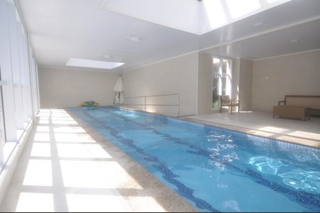 Apartamento para alugar com 78m², 2 quartos e 2 vagasÁrea comum - Piscina