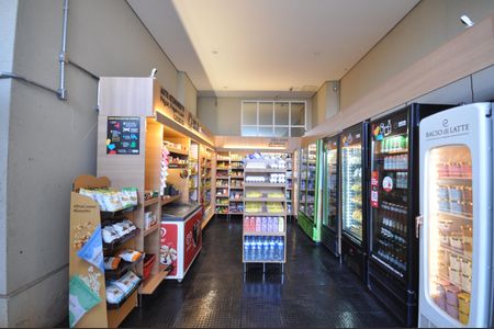 Apartamento para alugar com 78m², 2 quartos e 2 vagasMini Market