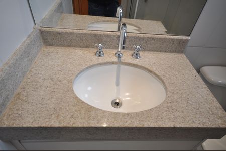 Apartamento para alugar com 78m², 2 quartos e 2 vagasBanheiro do Quarto Suíte