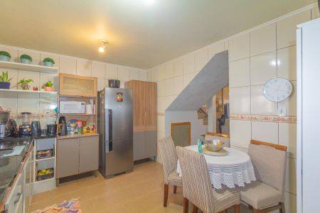 Casa à venda com 176m², 3 quartos e 2 vagas Casa à venda com 176m², 3 quartos e 2 vagasCozinha